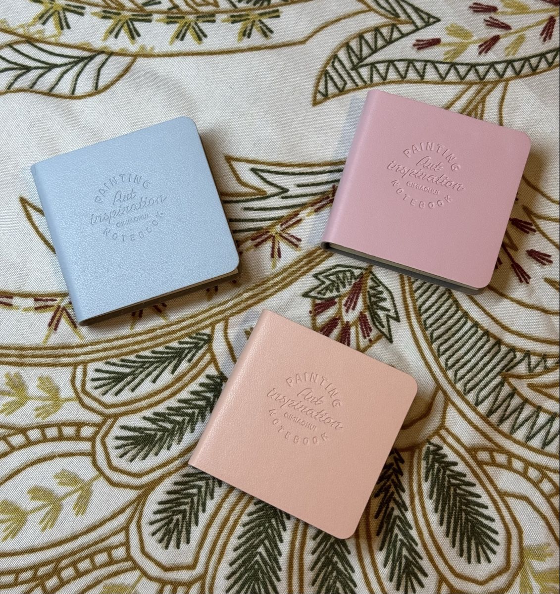 Blocchi: Lot de 3 minis cahiers – Nuovo e nell'imballaggio originale da Châtel-St-Denis venduto da Montclair_Swiss 2