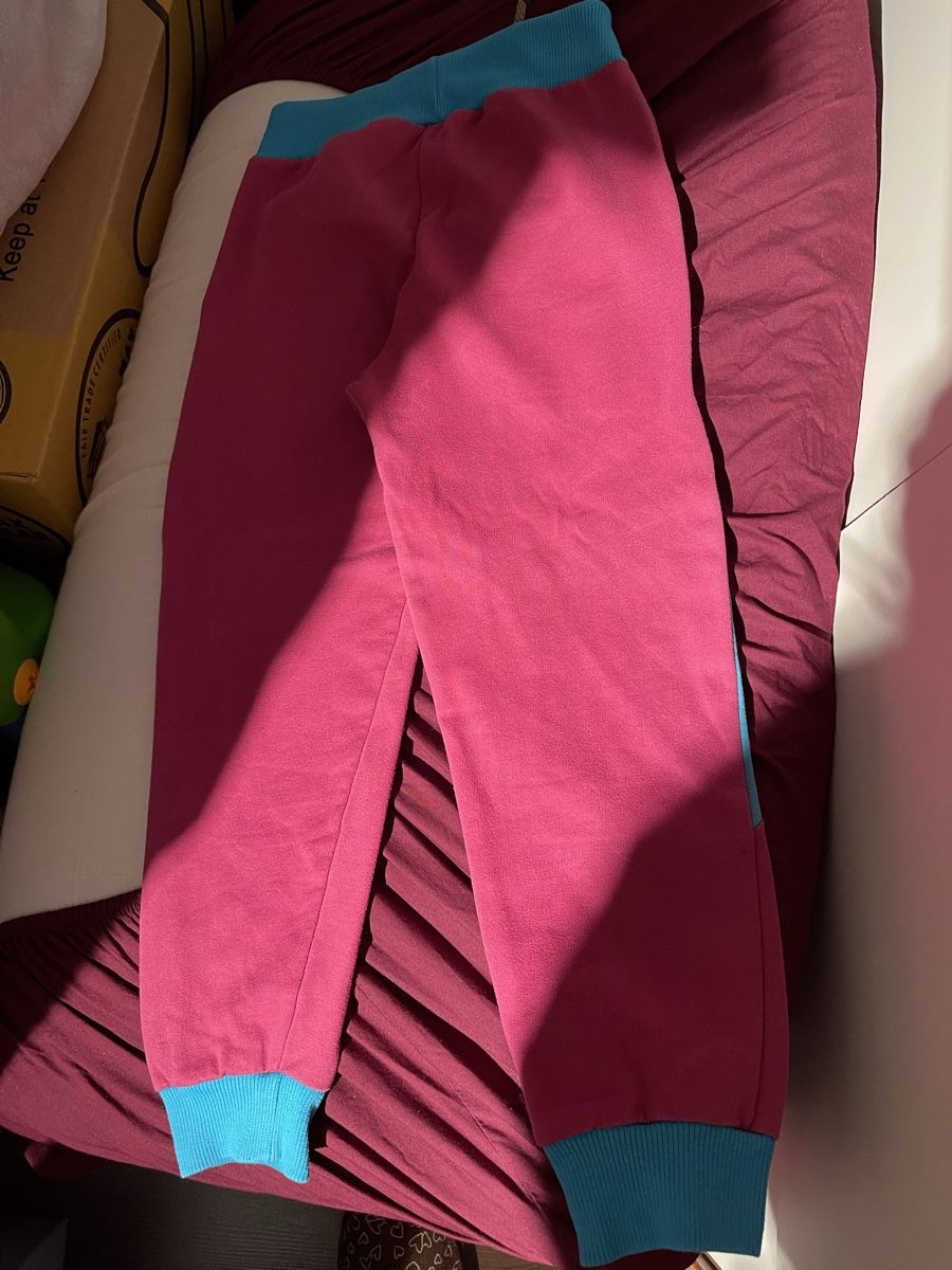 Pantalons: Pantalon Nike fille 6 ans – D'occasion à MARLY par AISLEE 2