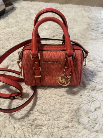Handtasche Michael Kors Mini rot neuwertiger Zustand