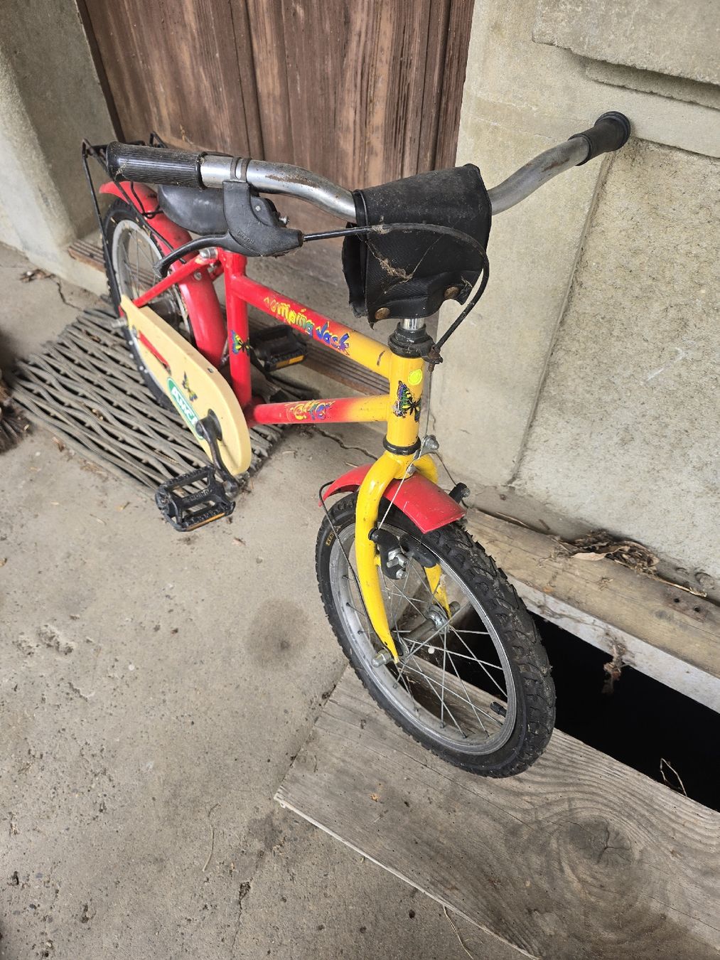 Vélos: Kinder Velo  – Défectueux à Aarberg par 2002stefan 1