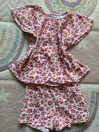 Musselin Set mit kurzen Hosen Grösse 110/116