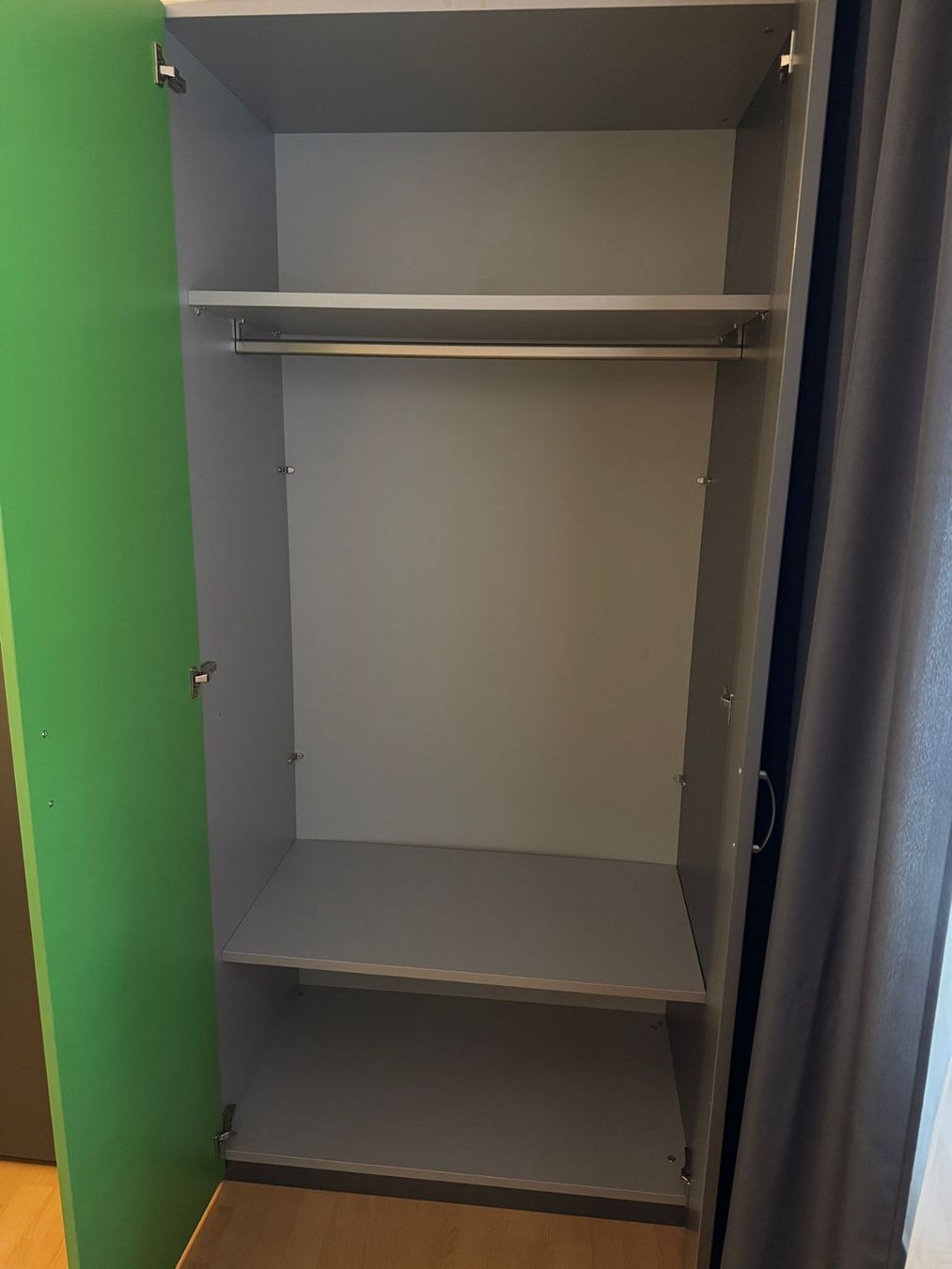 Armadi: Armoire 3 portes modèle Window – Usato da Villars-sur-Glâne venduto da flo_697r 3