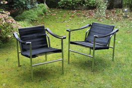 Ein Paar LC1 Sessel, Le Corbusier / Cassina.