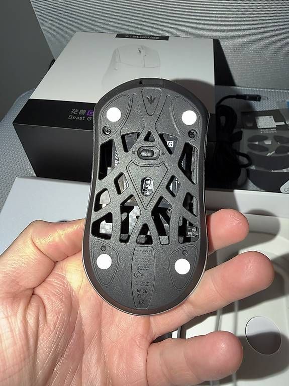 Souris: WLMOUSE BEAST G Mini / Grösse S – D'occasion à Schwerzenbach par Berkeoek 3