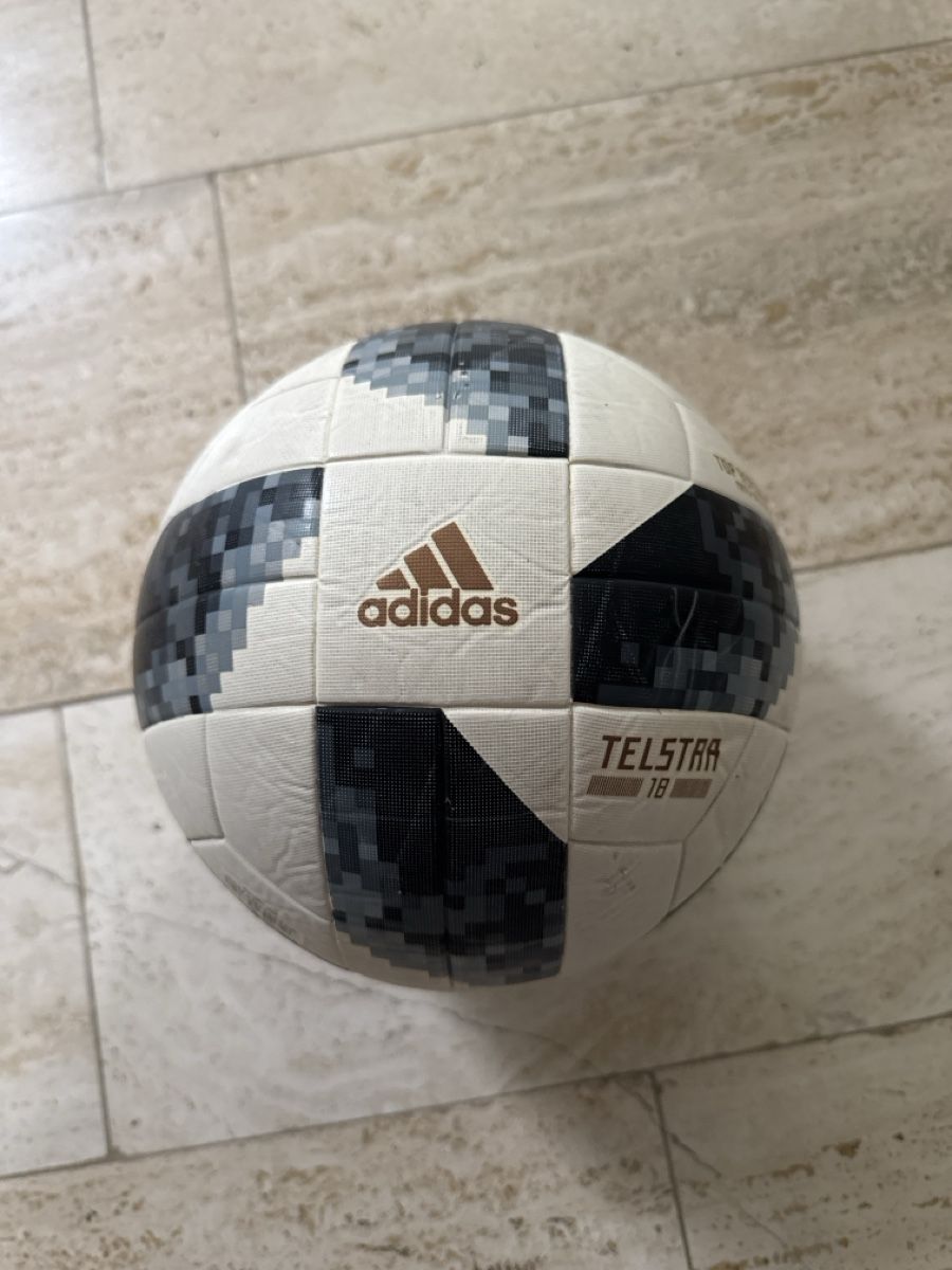 Adidas Bälle: Fifa WM 2018 Ball – Gebraucht aus Therwil von dom_gfj8