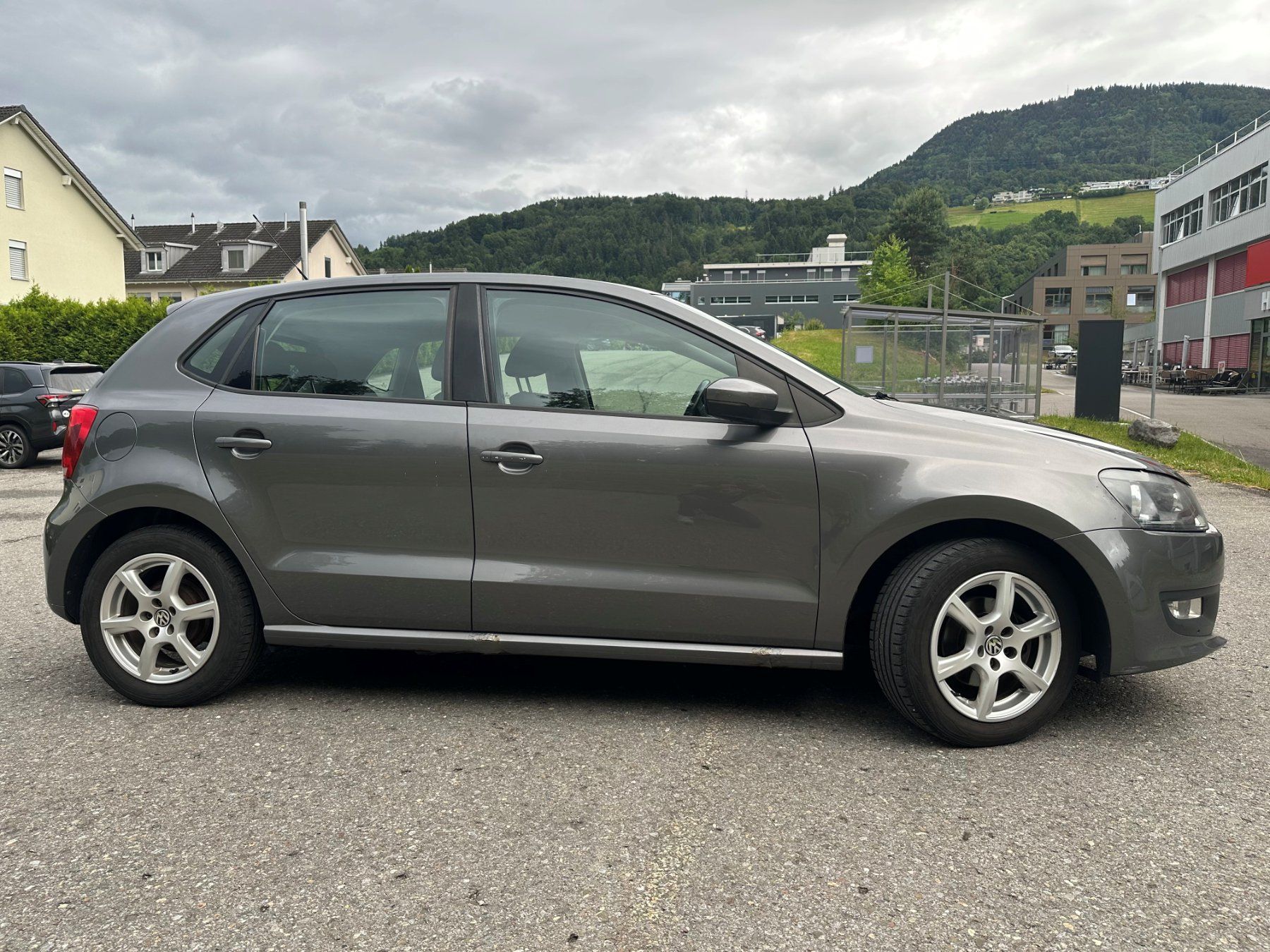 VW Automobili: VW Polo 1.4 16V Trend – Usato da Einsiedeln venduto da blue-monkey 2