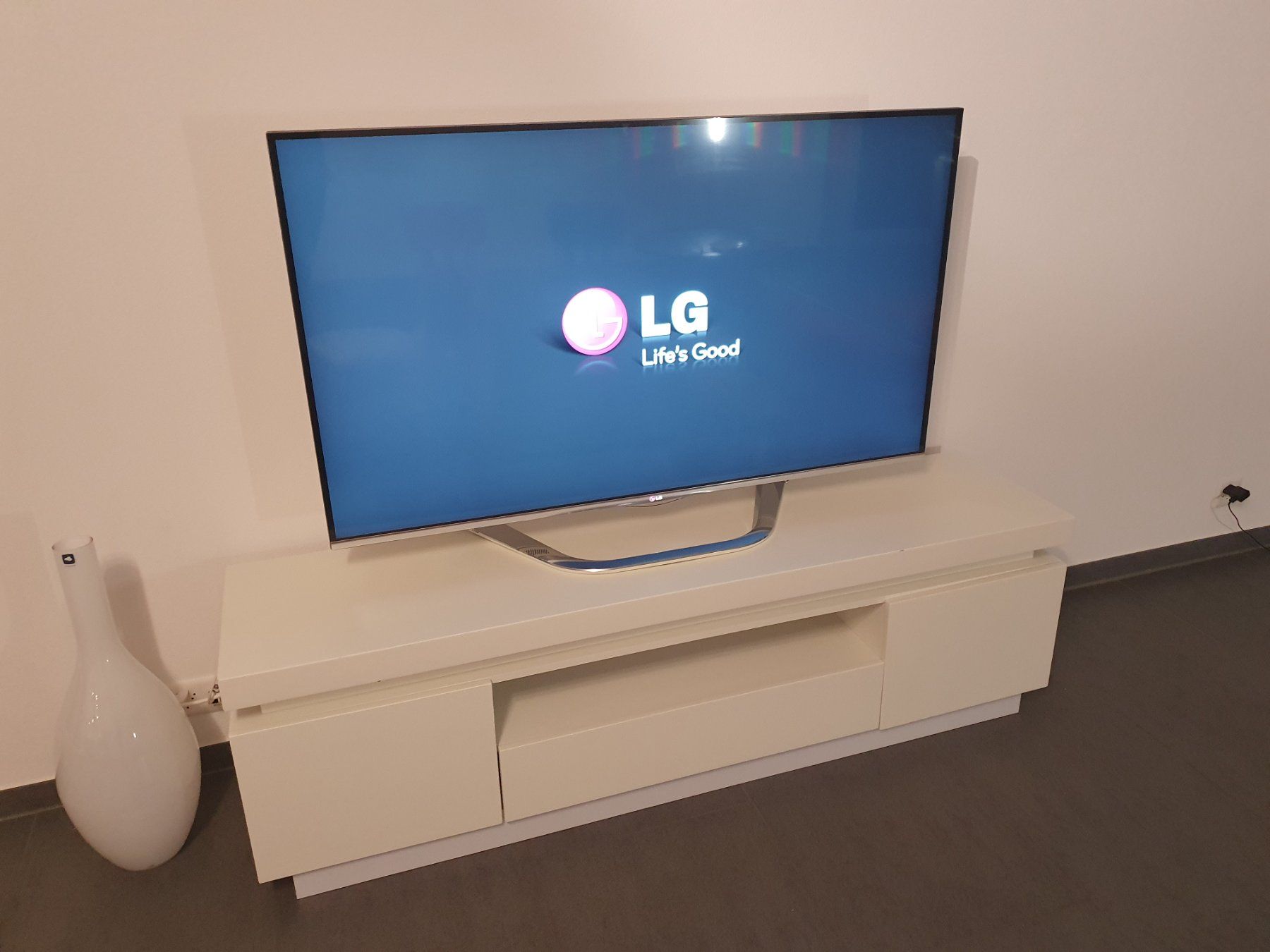 Interio Mobili TV: TV Möbel Breite 1.60m / Weiss – Usato da Altendorf venduto da caj_hry2 2