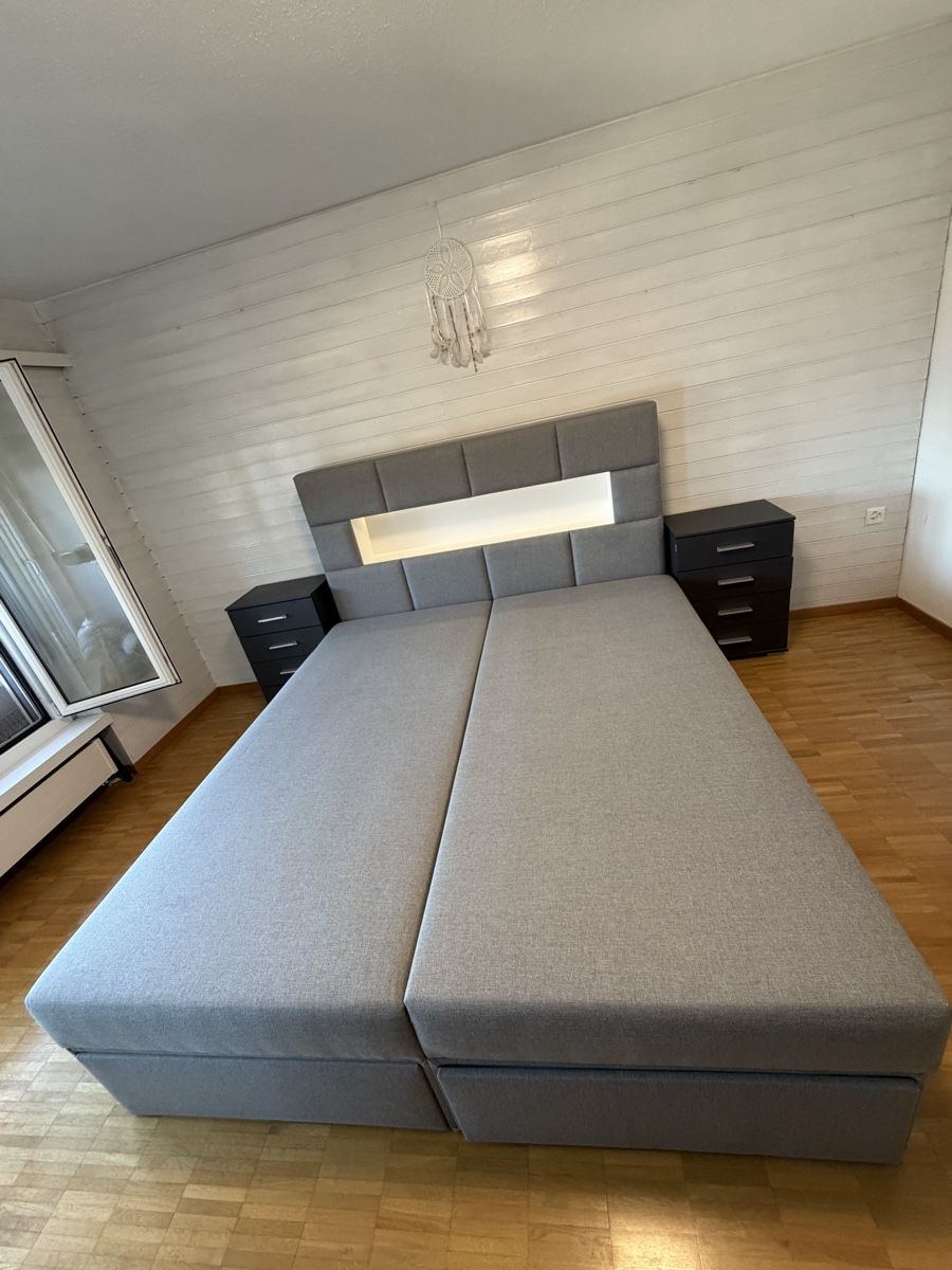 Letti: Boxspringbett grau mit Beleuchtung und Stauraum – Usato da Uetliburg SG venduto da the_6jxc 1