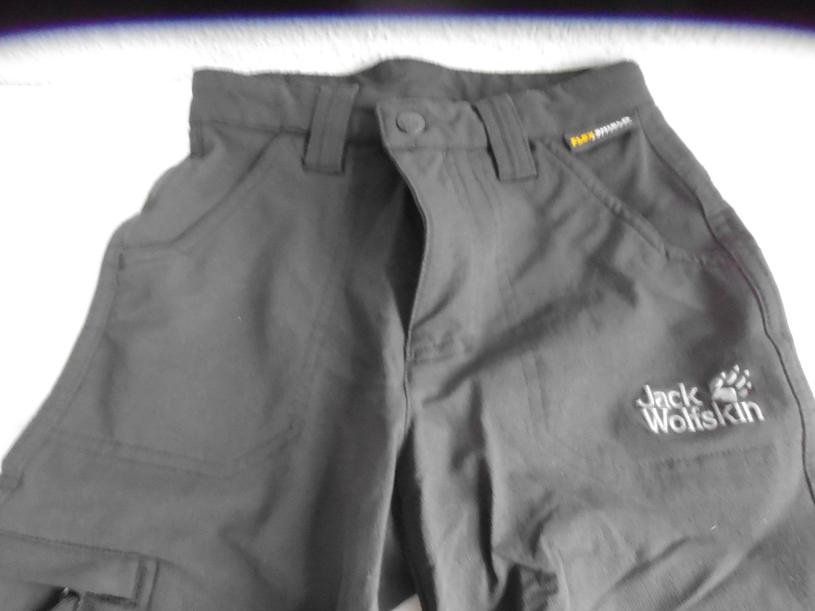 Jack Wolfskin Pantaloni: Jack Wolfskin Hose Kinder Gr. 128 schwarz – Nuovo (secondo la descrizione) da Walenstadt venduto da Pluisa 1