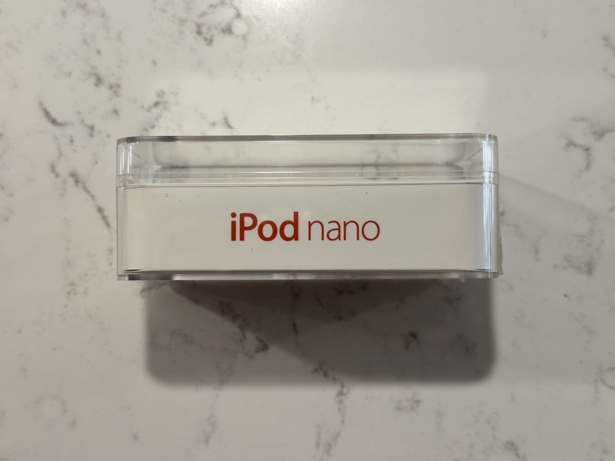 Apple Tragbarer Mediaplayer: iPod nano 7. Generation RED Soezialedition 16 GB – Gebraucht aus Zürich von RicardoExplorer 5