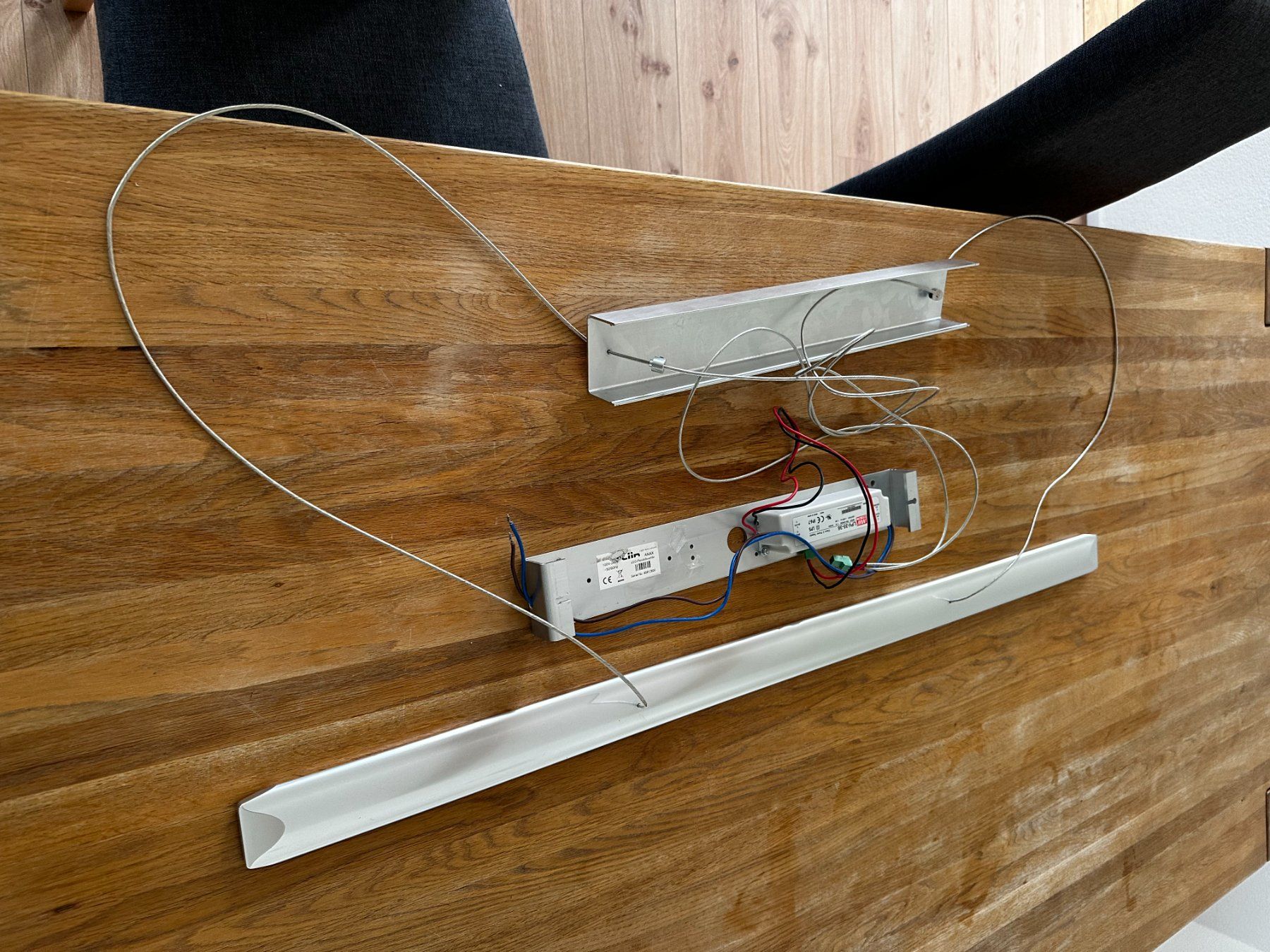 Lampade: Design LED Tischlampe – Usato da Attiswil venduto da Eglp 3