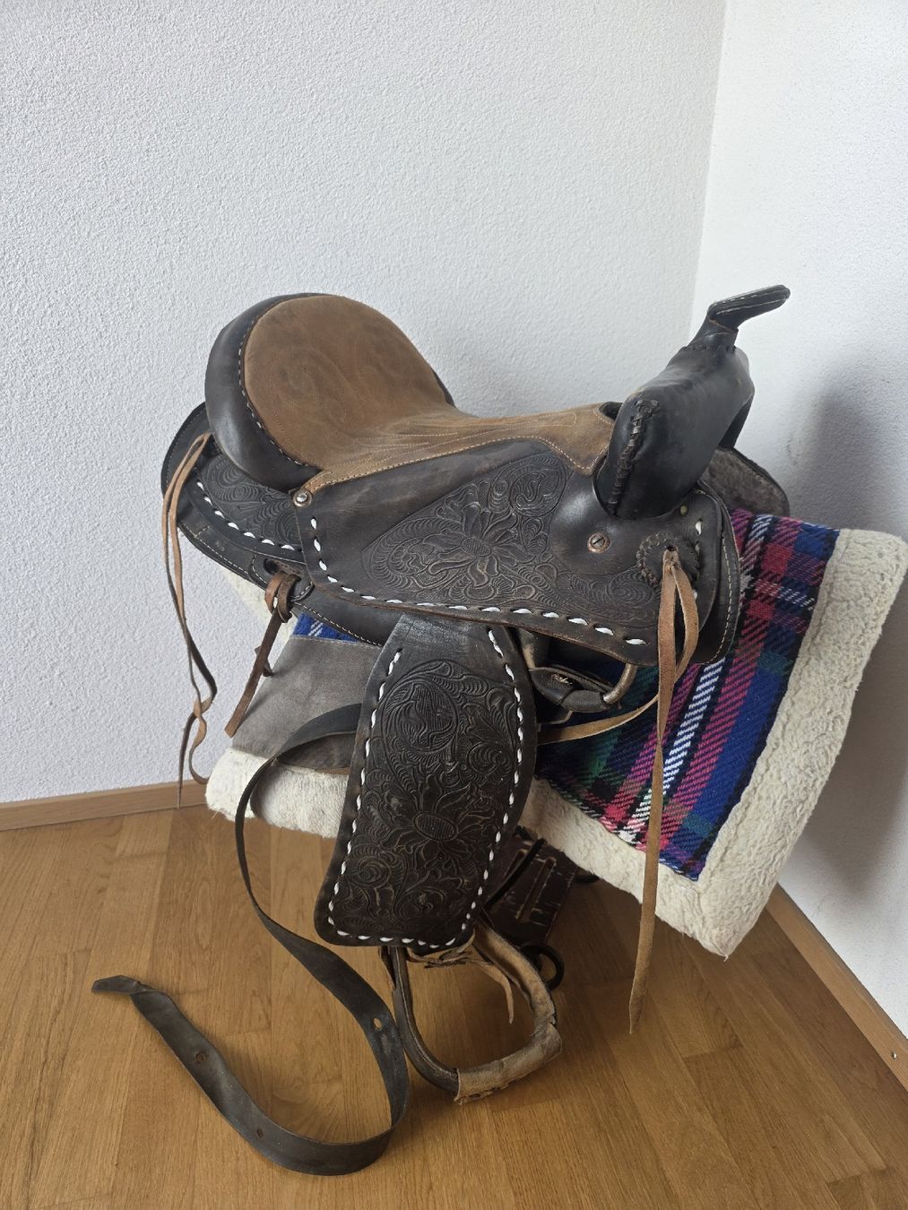 Selle & Accessori: Schwarzer Western-Sattel – Usato da Igis venduto da p_p_r5bx