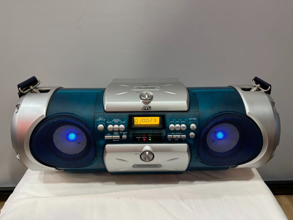 JVC RV-B 550 Boomblaster/ Ghettoblaster (Gebraucht) in Obernau für CHF ...