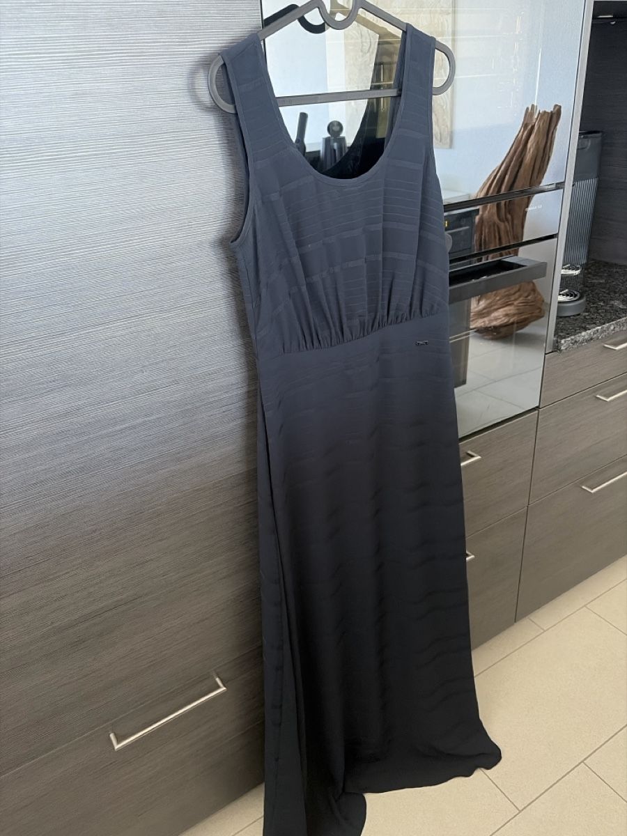 Armani Vestiti: Armani Exchange Maxi Sommerkleid Dunkelblau Gr. S (36) – Nuovo (secondo la descrizione) da Wallisellen venduto da Lan_82sz 1
