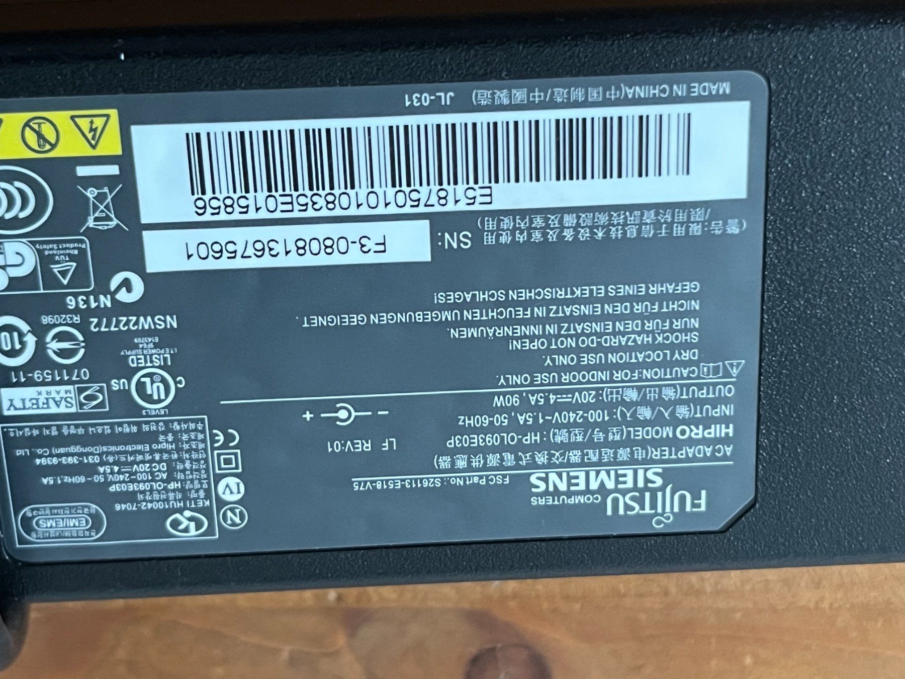 Fujitsu Caricabatterie: Fujitsu Simrns AC Adapter 20 V 4.5 A 90W – Usato da Winterthur venduto da fla_hwg8 1