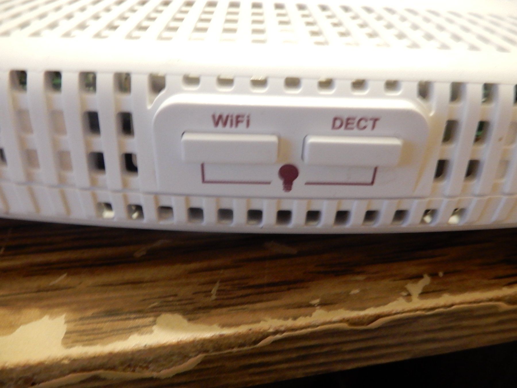 Modems & Router: Internet Box Weiss Zustand gut – Gebraucht aus Worben von MaKo3252 3
