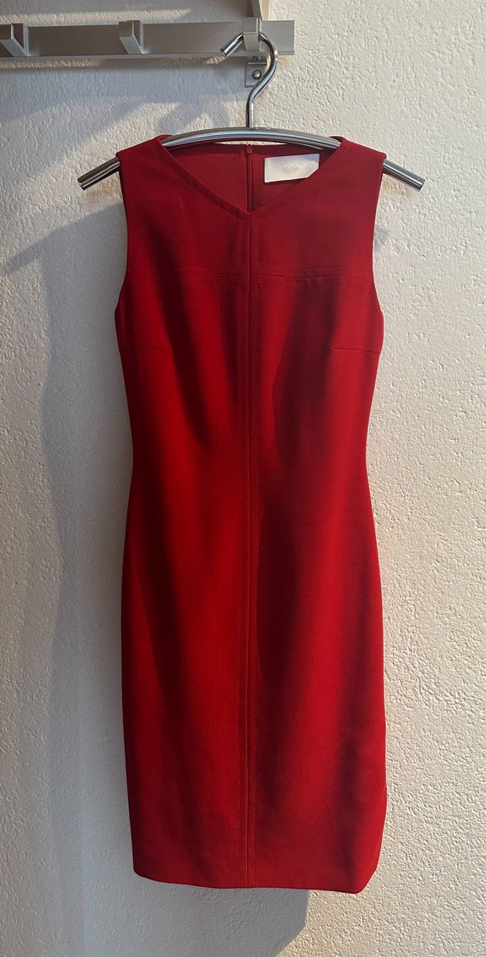 Hugo Boss Vestiti: Hugo Boss Rotes Sommerkleid Grösse S – Nuovo (secondo la descrizione) da Rorschach venduto da Miki-Mini