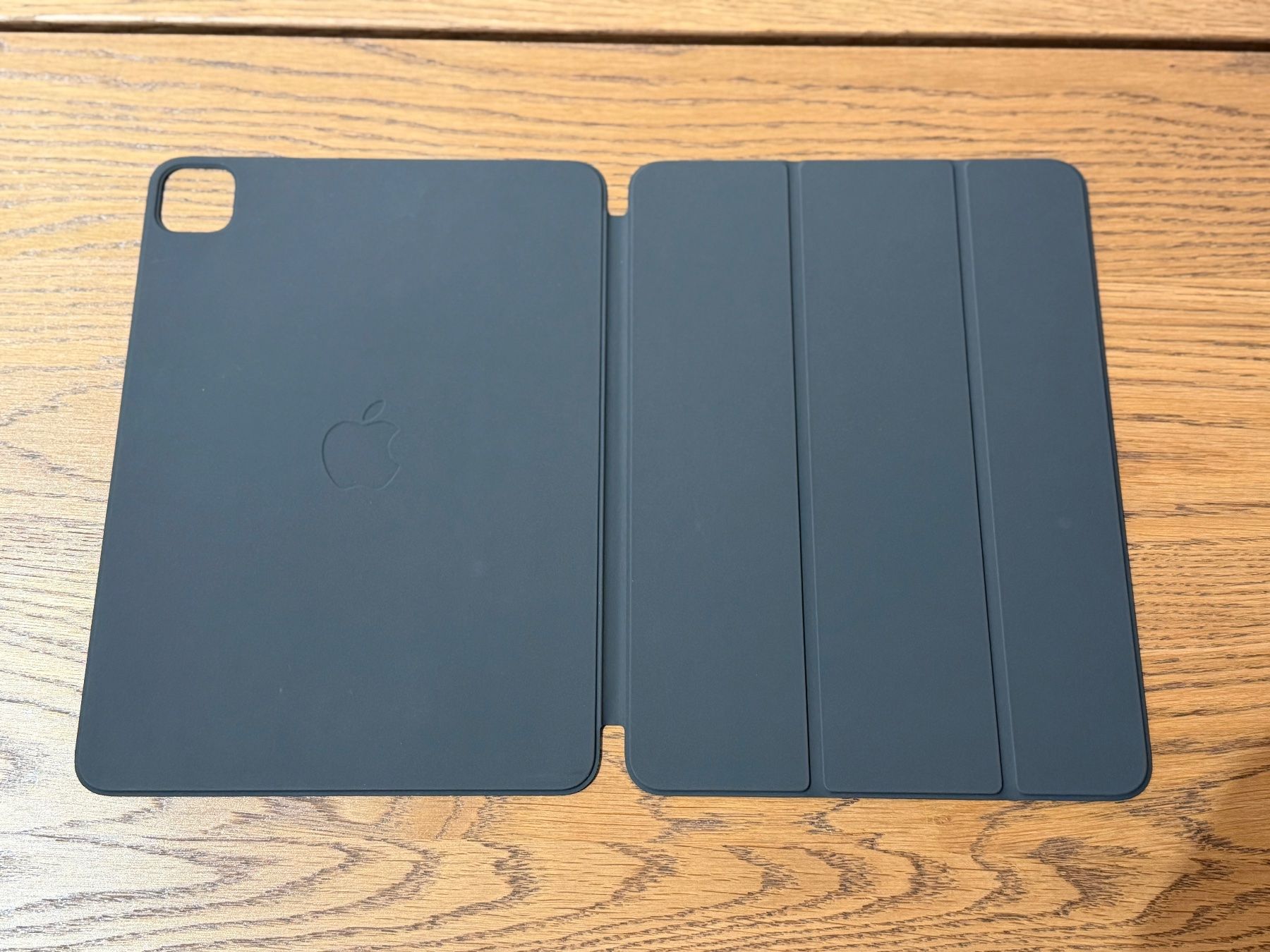 Apple Covers & Borse: 2 Cover Apple Smart Folio per iPad Pro 11" – Usato da Camorino venduto da MaSi1 3