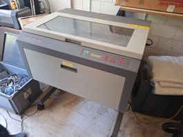 Laser Cutter Graviermaschine UNIVERSAL 50 Watt Ozonfilter