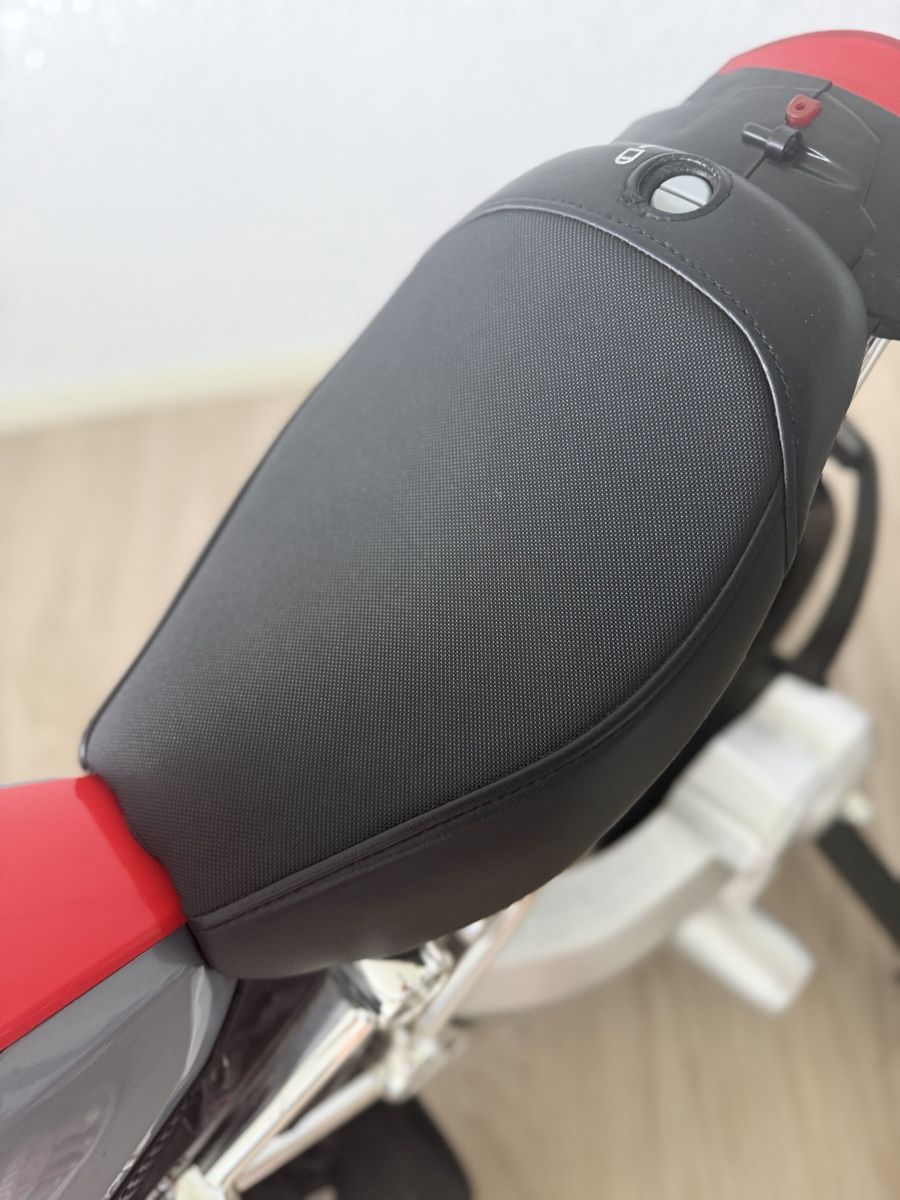 BMW Veicoli per bambini: Kinder Elektro Motorrad BMW GS rot – Usato da Reinach AG venduto da gin_kdm8 2