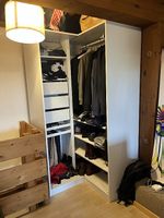 Kleiderschrank