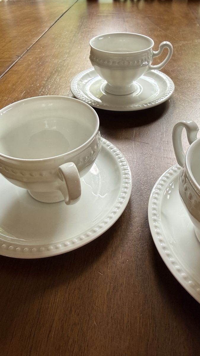 Set di piatti: Espressotassen – Usato da Gunten venduto da seeundberge