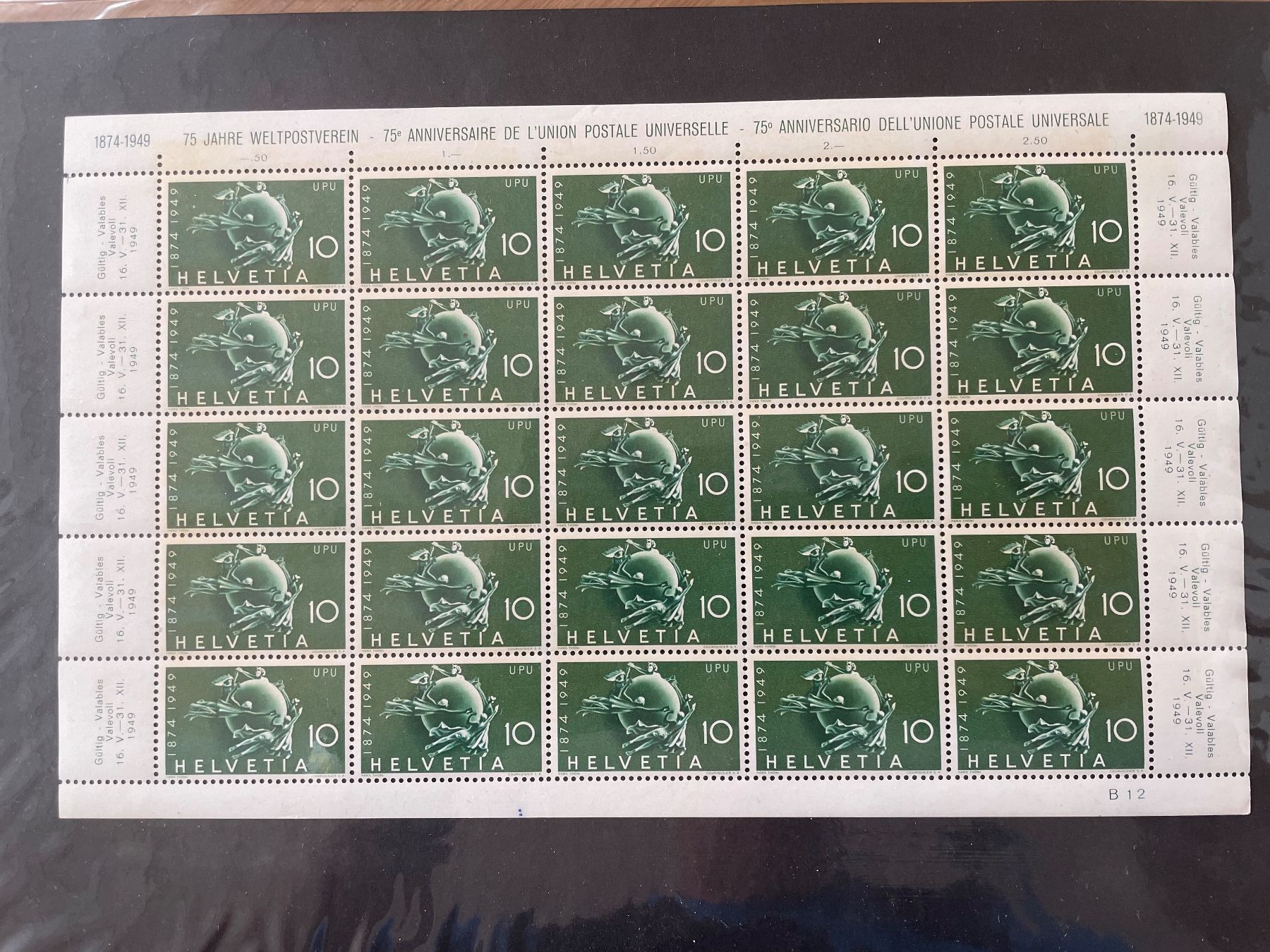 Tutti i francobolli: 3 feuilles parfaites**, 75 timbres – Usato da Sonceboz-Sombeval venduto da Comment2 3