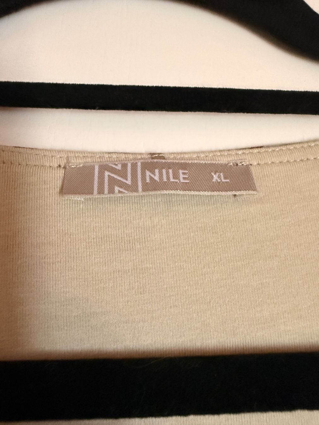 Nile Vestiti: Kleid von Nile – Usato da Mastrils venduto da Laura8sevilla 2