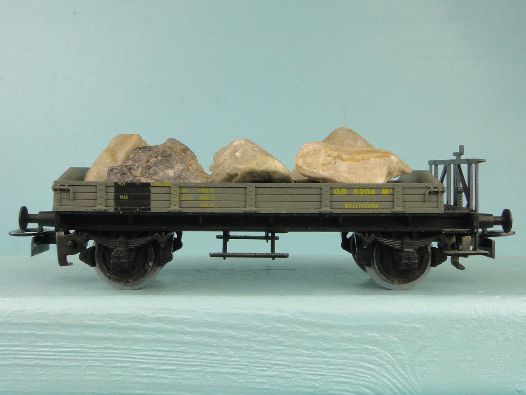 Modellini di ferrovie: Ruco H0 GB Flachwagen – Usato da Bülach venduto da cann11 1