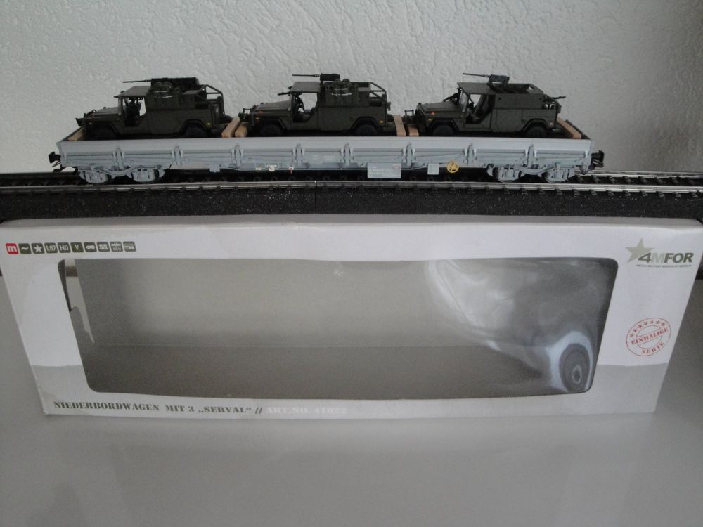 Wagon Plat MARKLIN 47715 Avec Charge Tubulaire ALUSUISSE, échelle HO, état Neuf