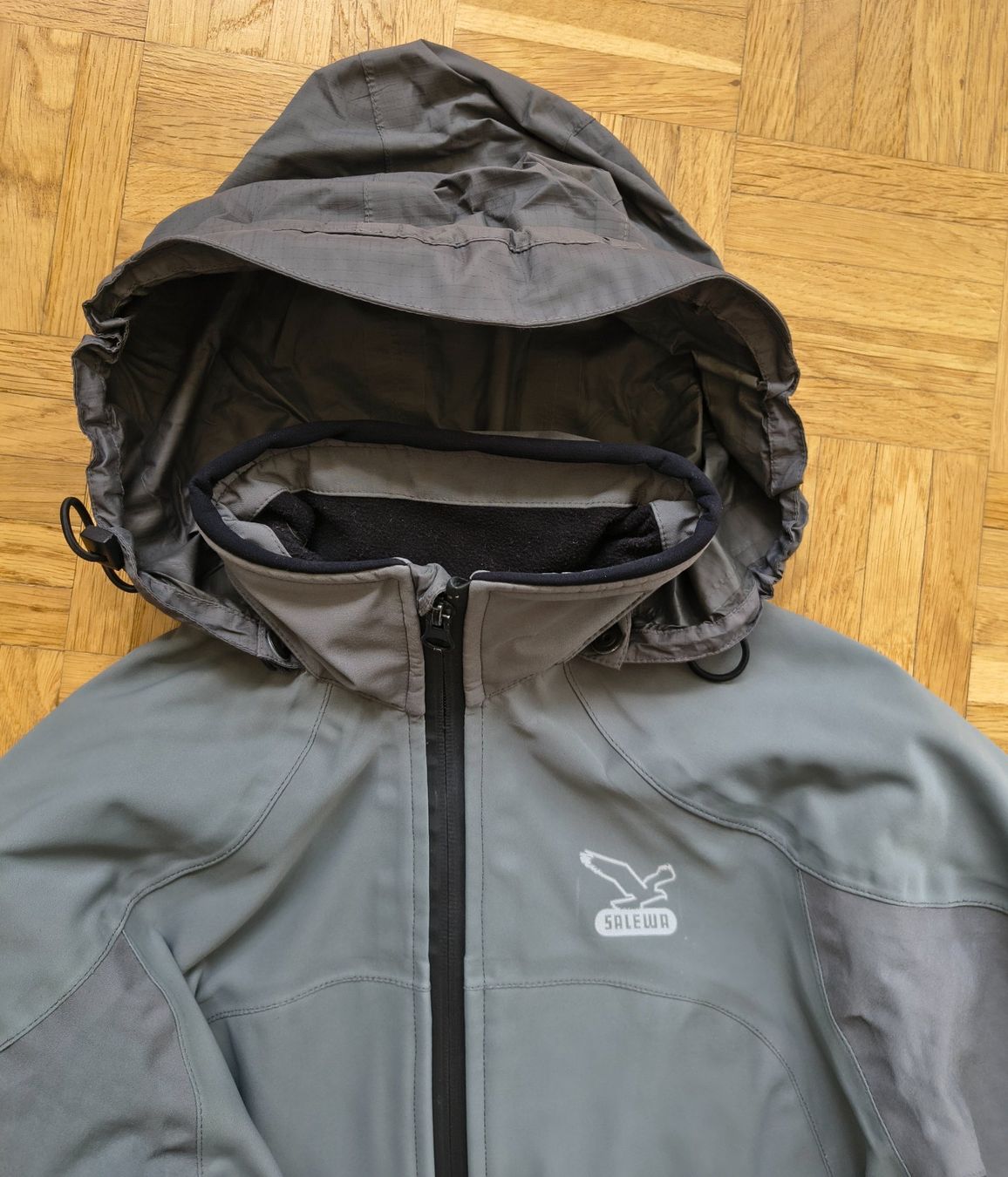 Salewa Jacken: Salewa Alpine Softshelljacke Grösse XXS Gore-Tex – Gebraucht aus Liebefeld von manyawoods 2