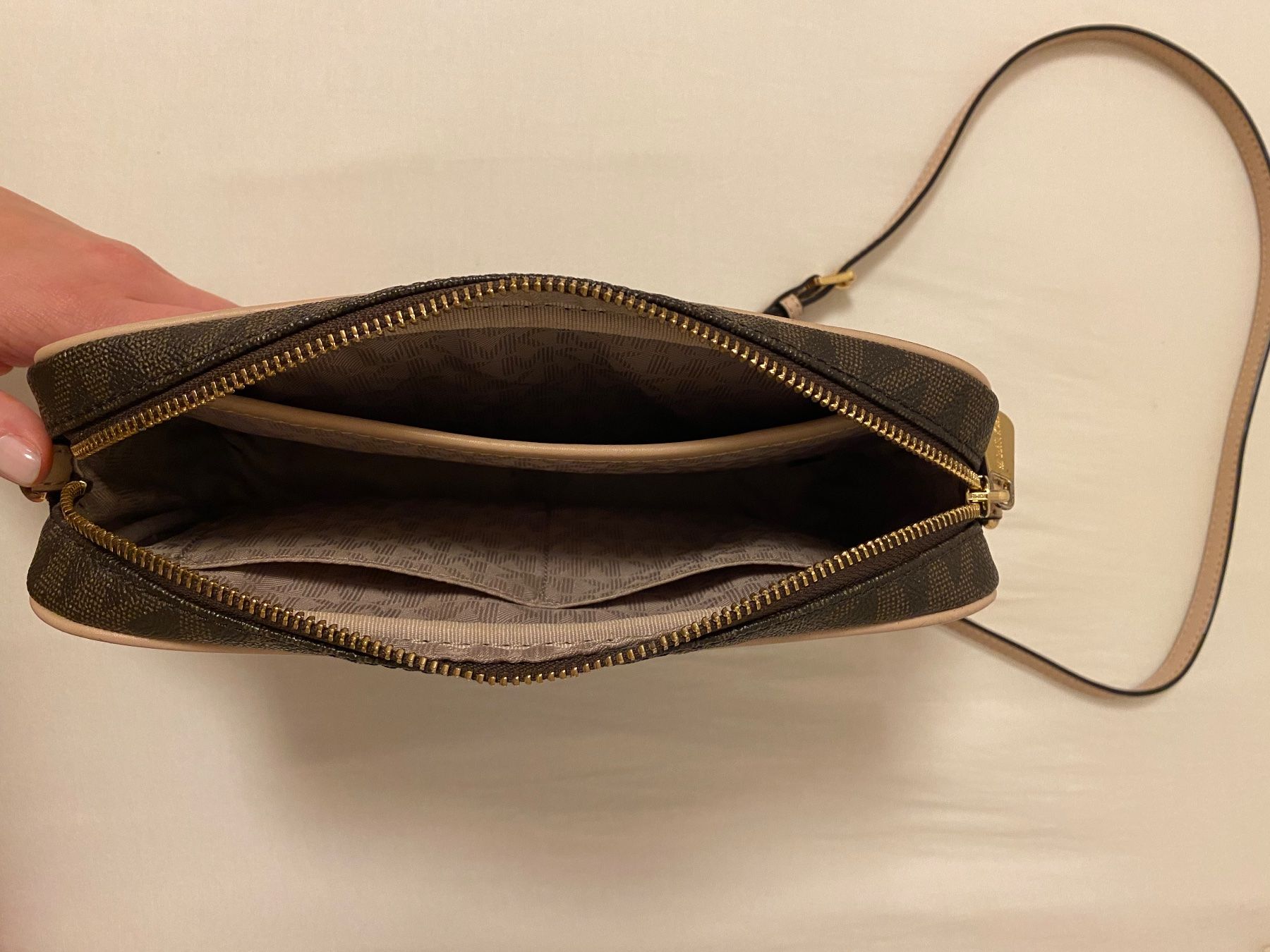 Michael Kors Borse da donna: Michael Kors Umhängetasche – Usato da Regensdorf venduto da liv_rts6 1