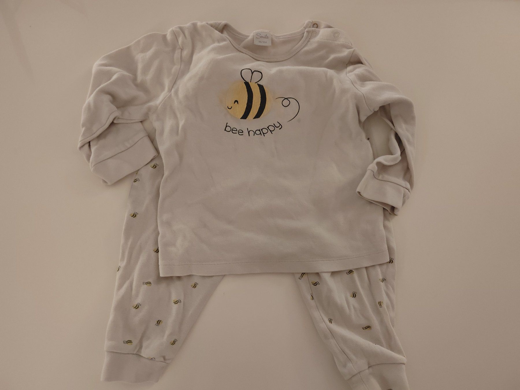 Pigiama & Simili: Pyjama-Set, bee happy, Biene, weiss – Usato da Einsiedeln venduto da pattymary