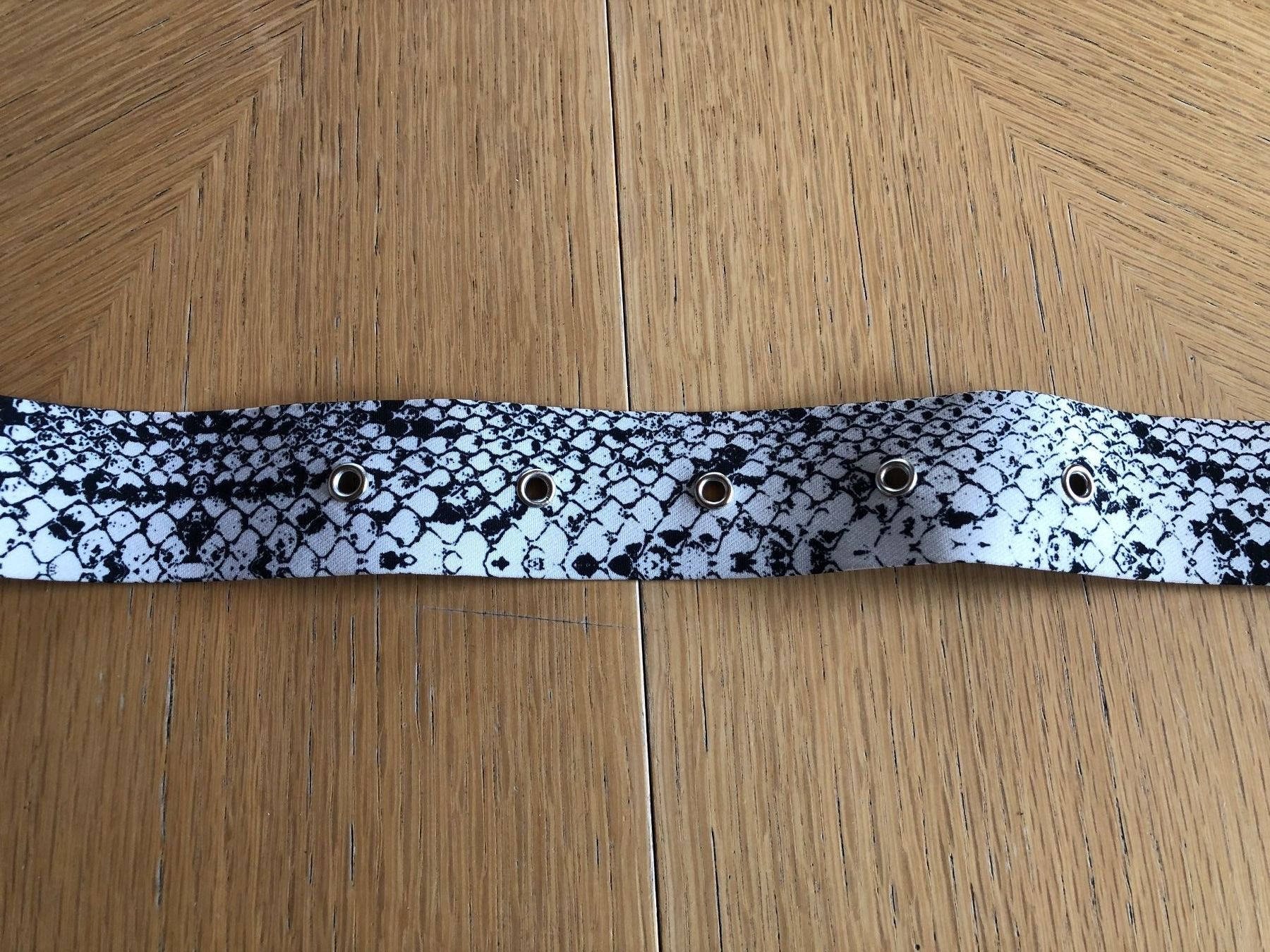 Cinture: Damen - Gürtel bunt – Usato da Schübelbach venduto da Dolly990_2 2