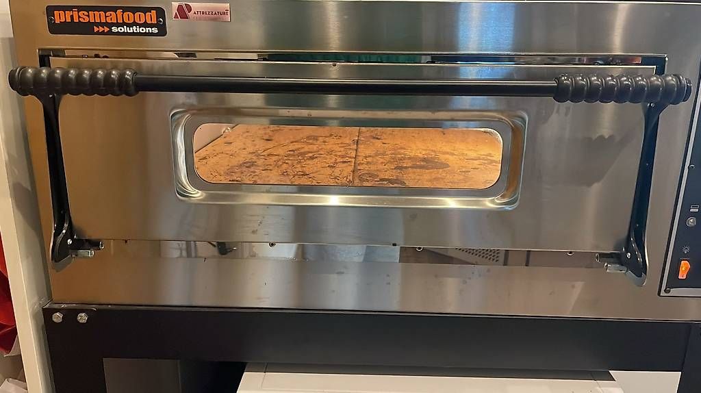 Pizzaofen: Pizzaofen – Gebraucht aus Kaltbrunn von DiewildenKerle01