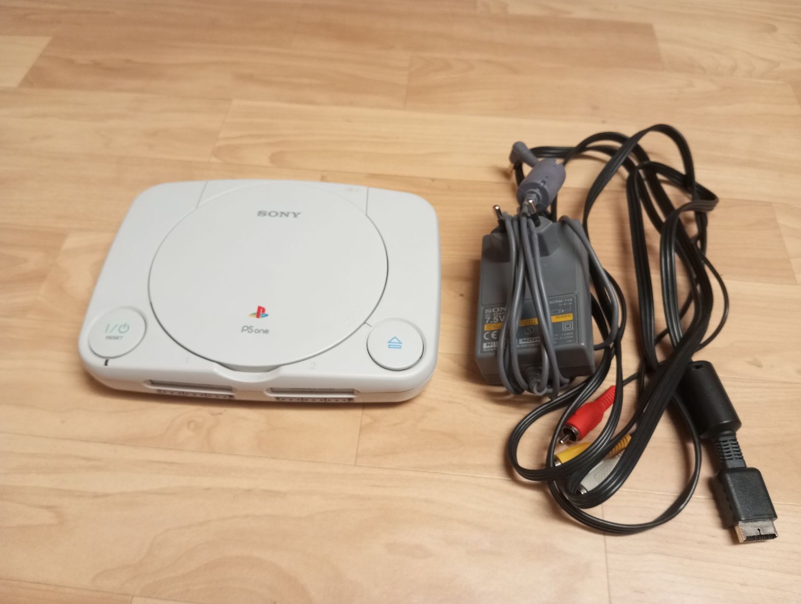 Sony Consoles: Console PS One – D'occasion à Cottens FR par magnius01