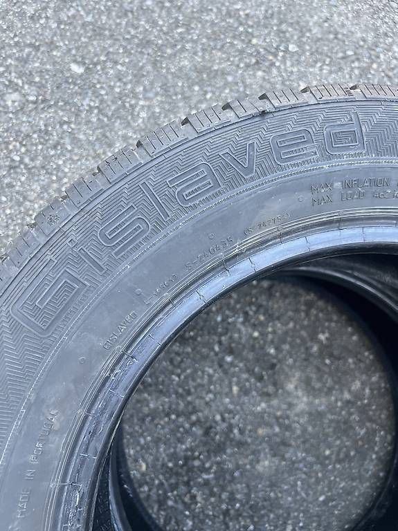 Pneumatici & Ruote complete: 2 x 165/70/14 Gislaved Winterreifen  – Usato da Frasnacht venduto da nobloff 4