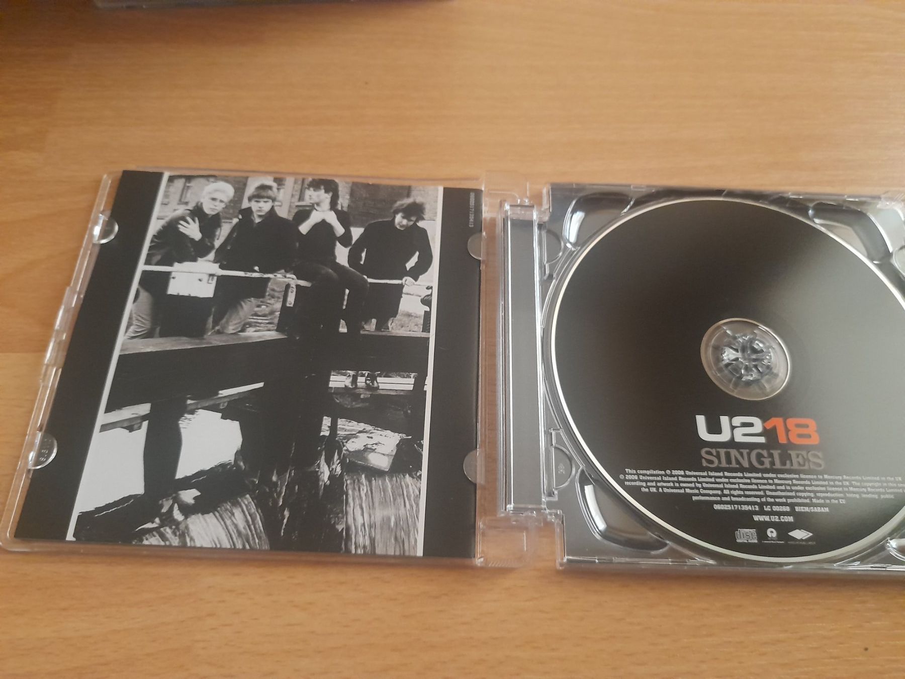CDs: U2 18 Singles CD – Gebraucht aus Lustmühle von chevi03 1
