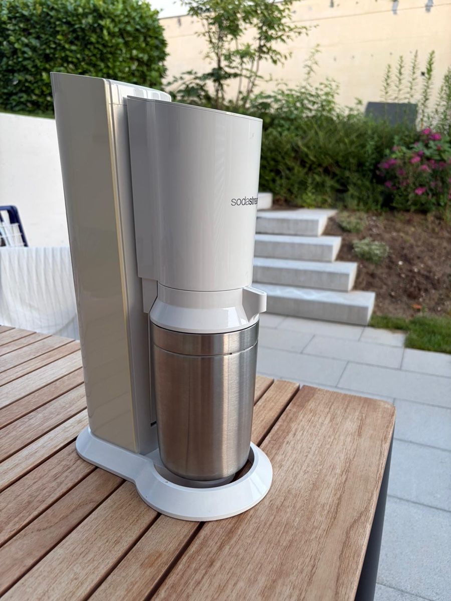 Sodastream Elettrodomestici da cucina: Sodastream CRYSTAL inkl. 3 Glasflaschen – Usato da Däniken SO venduto da pascaolo