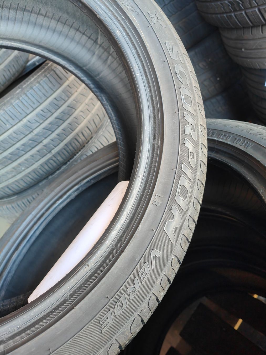 Pirelli Pneumatici & Ruote complete: 245/45 R20 Sommerreifen – Usato da Oberengstringen venduto da Reifen-Lagerverkauf 2