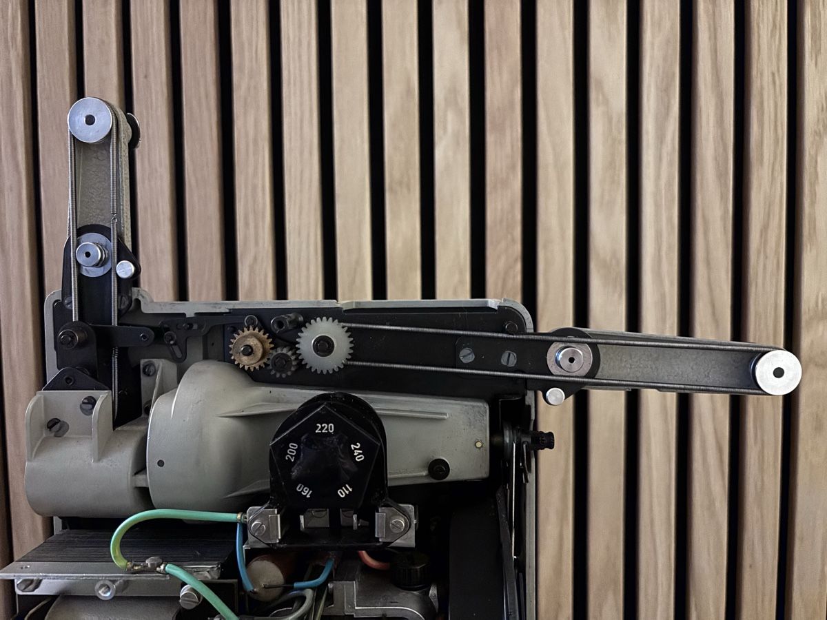 Eumig Proiettori: Eumig P8 Super8 Projektor – Usato da Horgen venduto da Anatolia 7