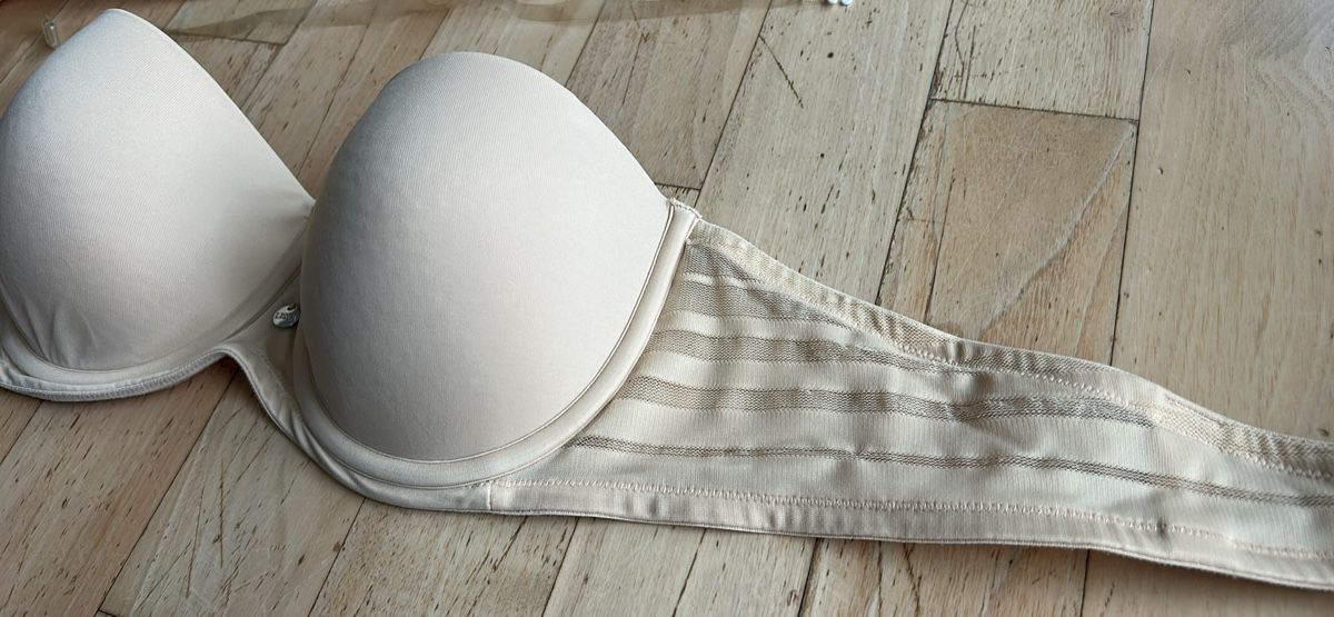 Altra biancheria intima: Trägerloser BH 85 C, neuwertig – Usato da St. Urban venduto da uschi73 2