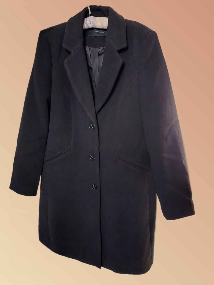 Vero Moda Mäntel: Schwarzer Wintermantel NEU – Neu und originalverpackt aus Aarburg von Hystoria