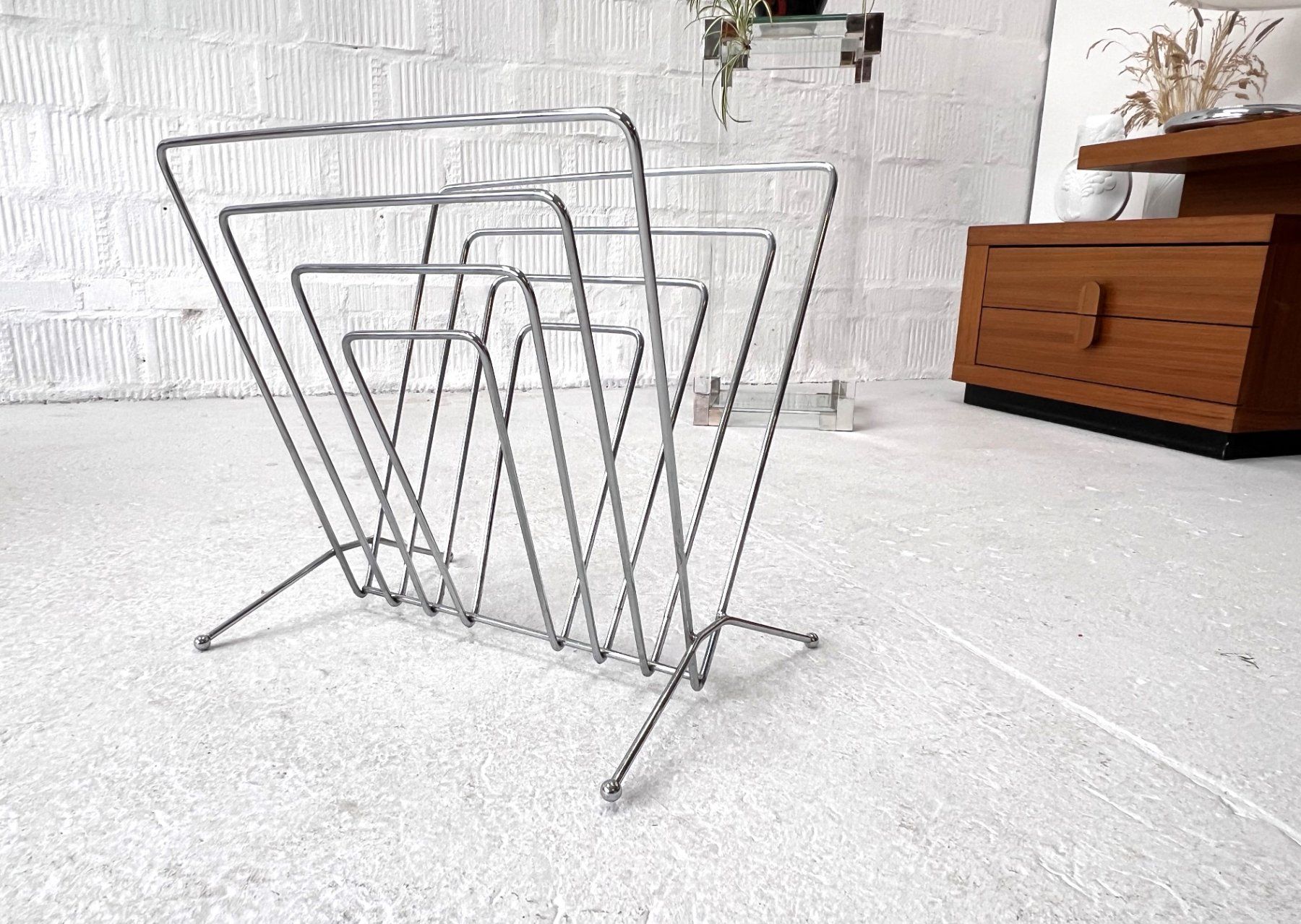 Altro per la casa: Vintage Chrom Zeitungsständer – Usato da Walzenhausen venduto da stilvollwohnen 4