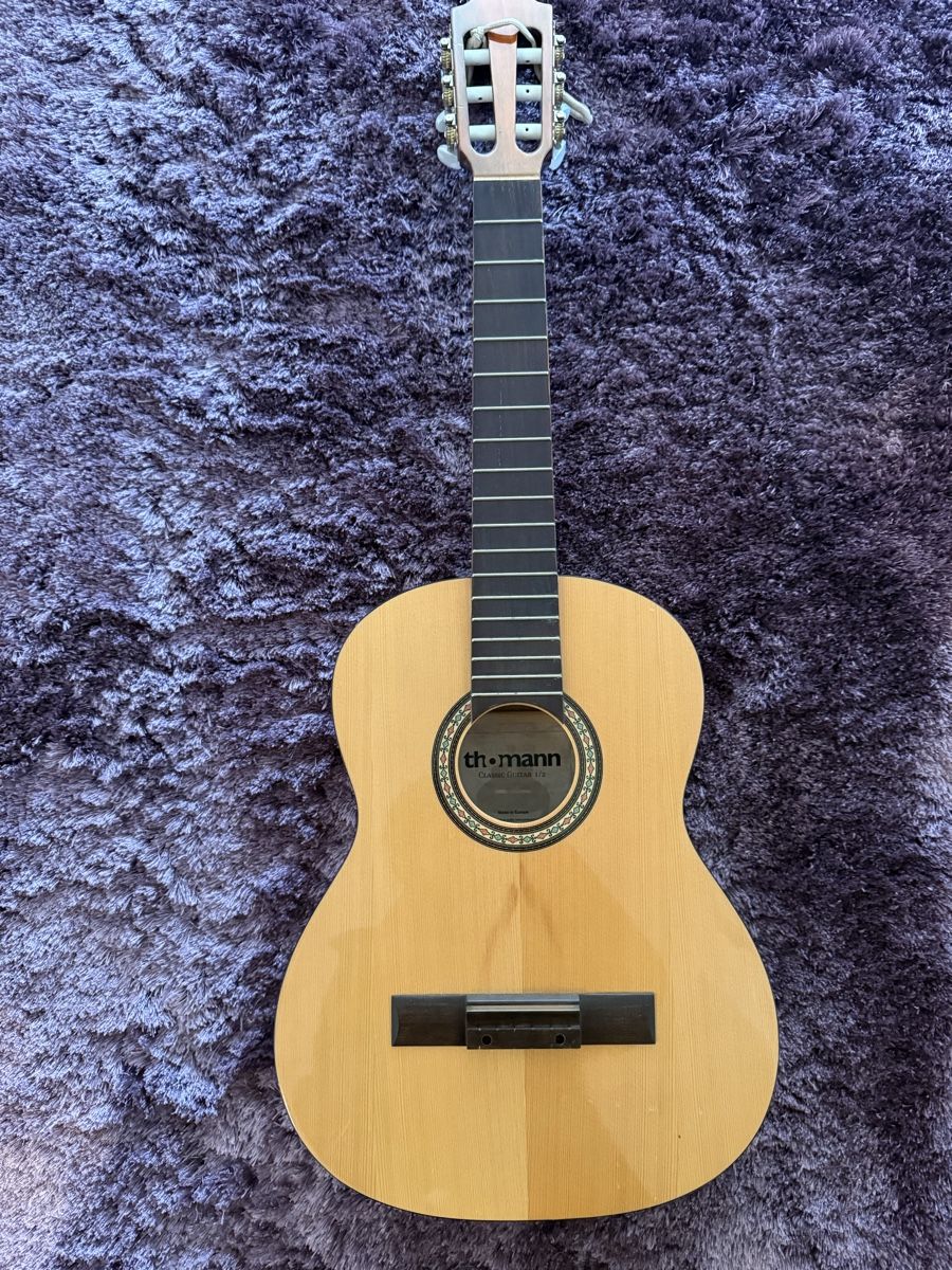 Thomann Strumenti musicali: Gittare – Usato da Elgg venduto da Kaboy