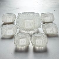 Ancien service à dessert en verre moulé translucide 7 pièces