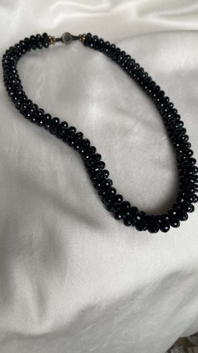 Catenine: Schwarze Perlenkette mit Knopfverschluss Jade  – Usato da Niederglatt ZH venduto da neunzehn82 1