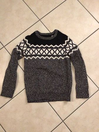 Pullover Größe 134