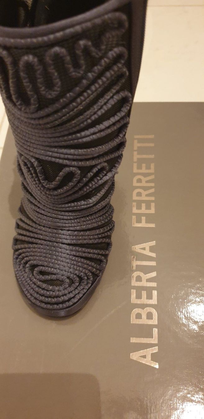 Scarpe da donna: Exklusive Stiefeletten Neu Gr. 37 Alberta Ferretti – Nuovo e nell'imballaggio originale da Wettswil venduto da the_jr6l 7