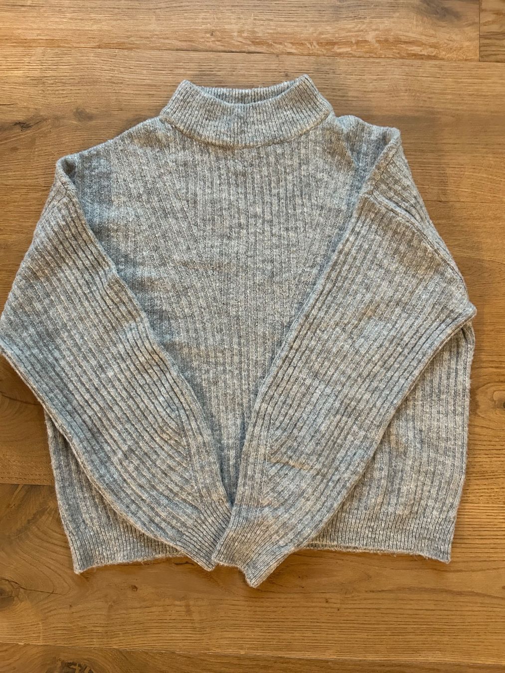 H&M Maglioni & Felpe: 2 Strickpullovers H&M Grösse XS/M – Usato da Läufelfingen venduto da Kitty_St 4